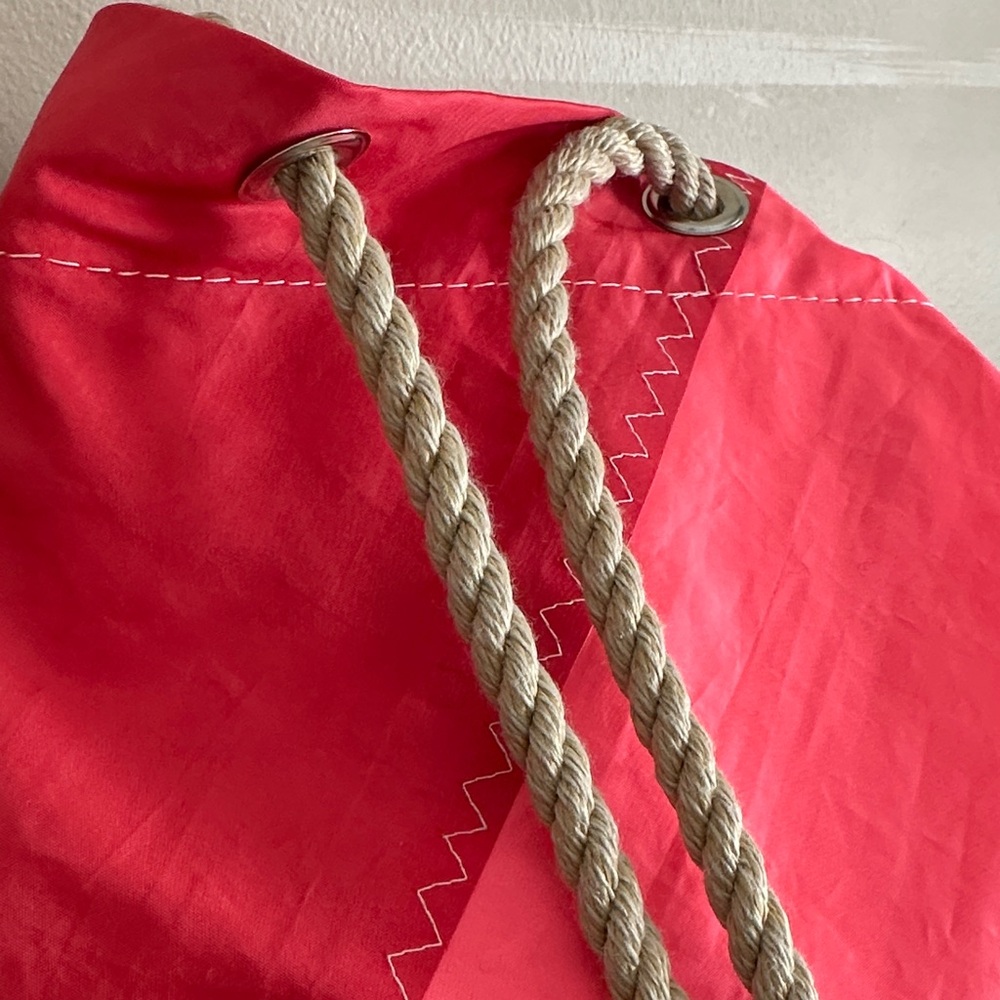 Sea Bags Maine Tote Backpack Coral Sail Bag Rope Handle NEW! - Picture 9 of 10
